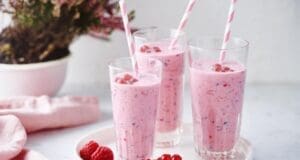smoothies de fruits rouges
