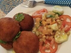 Croquettes de pommes de terre farcies au fromage et à la viande hachée. Croquettes de pommes de terre farcies au fromage et à la viande hachée.