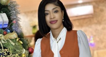 La pétillante actrice Hasna de la serie “coeurs brisés” sublime en mode classique