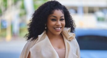 Rita Dominic : Élégance Ravissante dans une Tenue Exquise